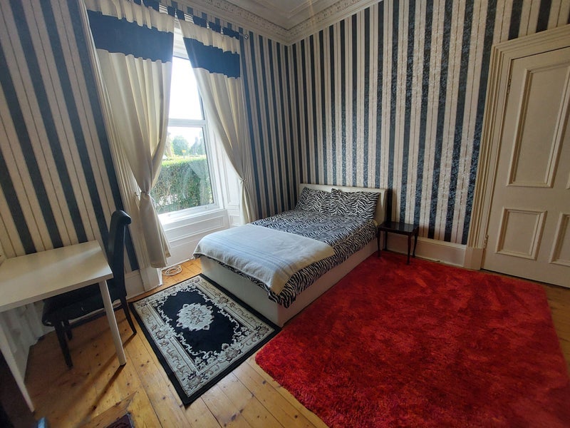 Room Marchhall Crescent in City of Edinburgh
