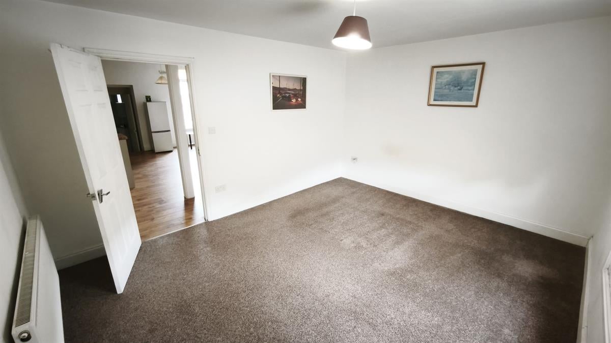 Flat Stratford Road in Milton Keynes