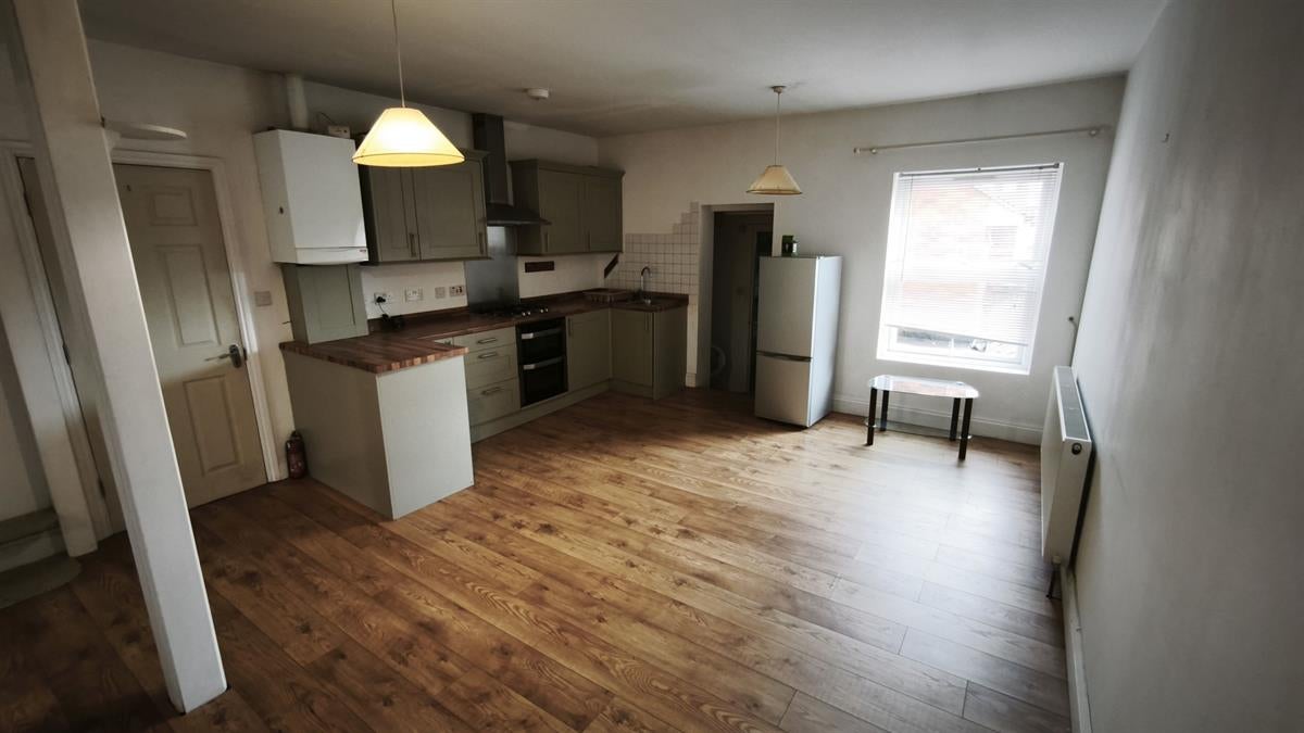 Flat Stratford Road in Milton Keynes