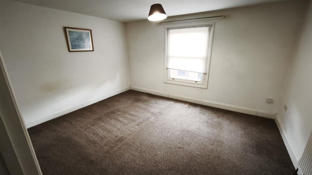 Flat Stratford Road in Milton Keynes