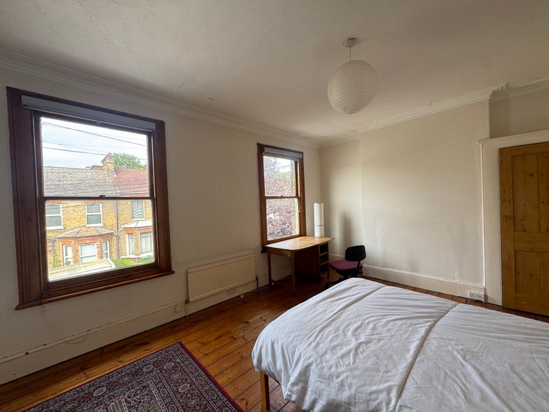 Room Drakefell Road in Greater London