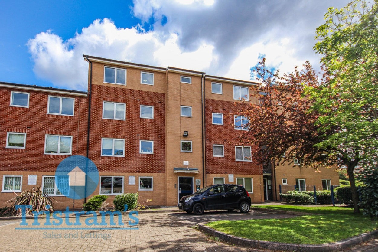 Flat Wollaton Road in Nottingham
