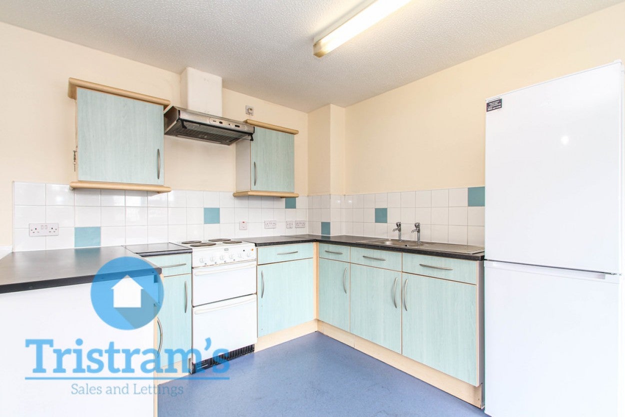 Flat Wollaton Road in Nottingham