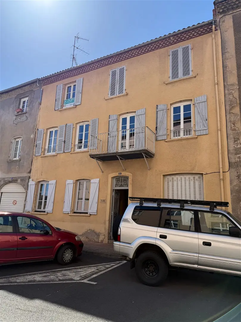 Appartement Place Nicolas Pomel à Issoire