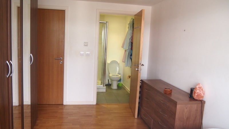 Room Coldharbour Lane in Greater London