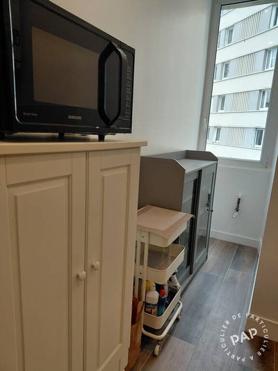 Flat Rue des Chantiers in Versailles