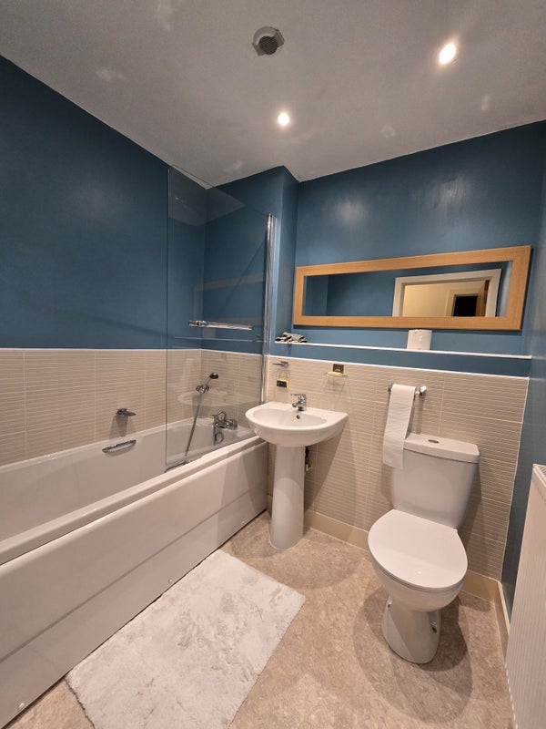 Room Talavera Close in Bristol