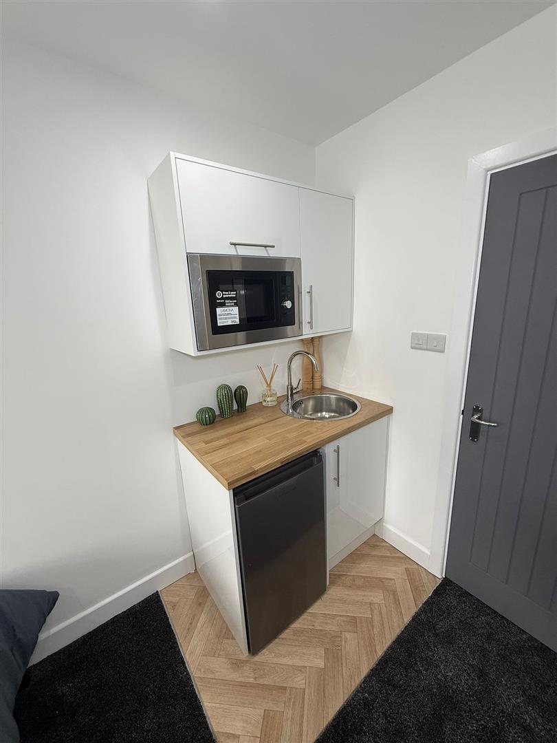 Flat Charter Avenue in Coventry