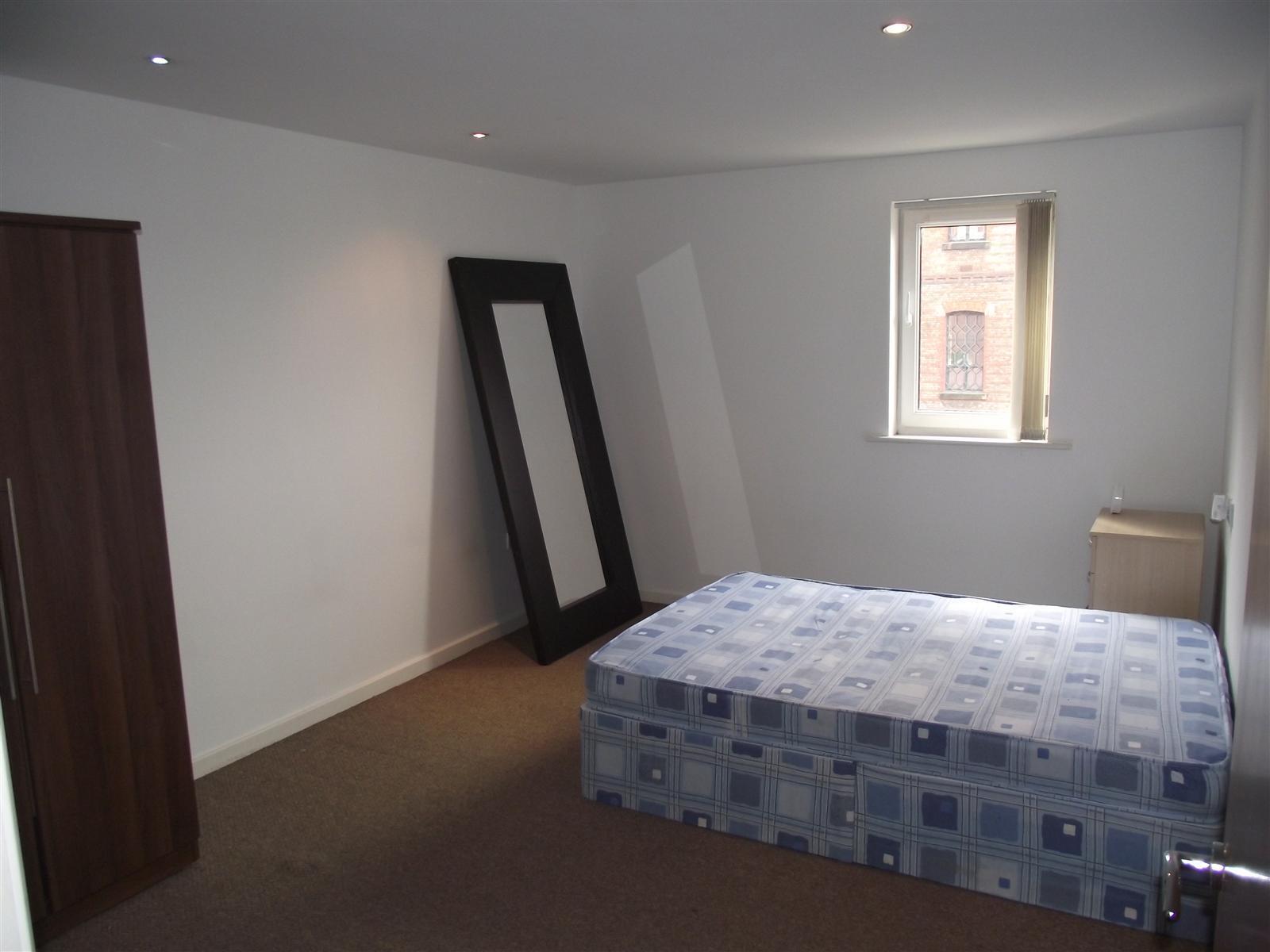 Flat Lythgoes Lane in Warrington