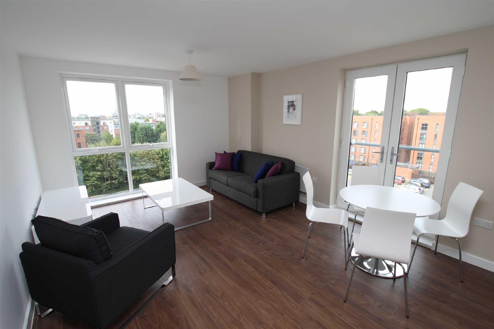 Flat Derwent Street in Salford