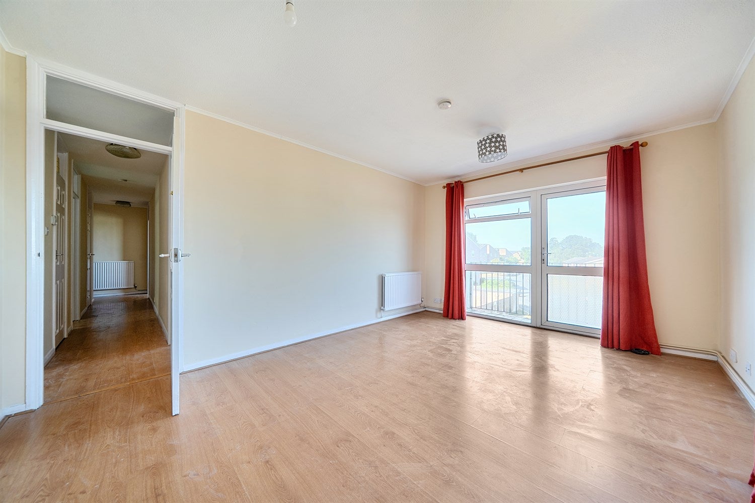 Flat North Heath Lane in Horsham