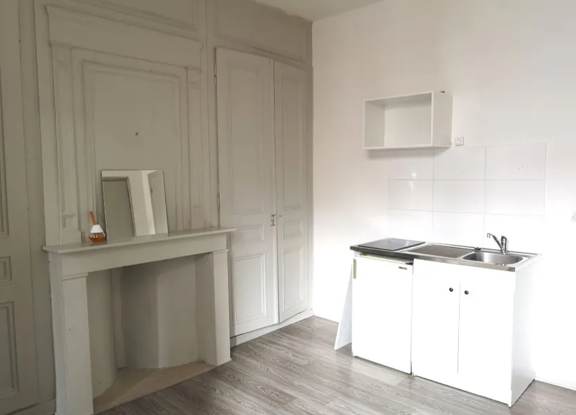 Flat Rue Ernest Deconynck in Lille