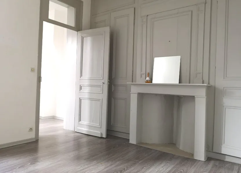 Flat Rue Ernest Deconynck in Lille