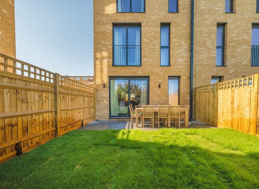 House Bryanston Close in Greater London