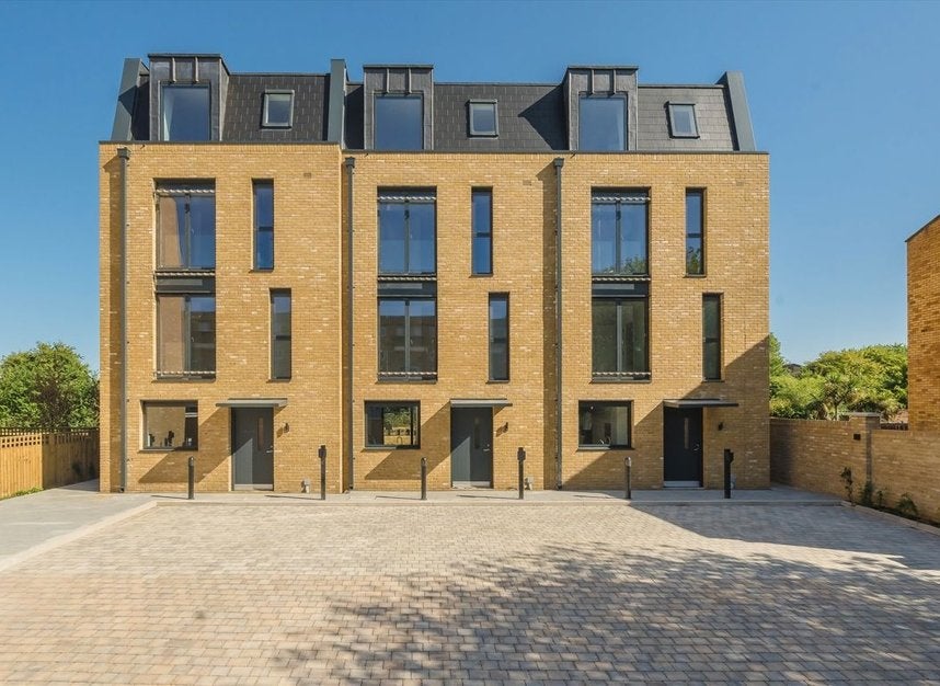 House Bryanston Close in Greater London