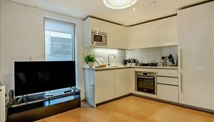 Flat Merchant Square in City of Westminster