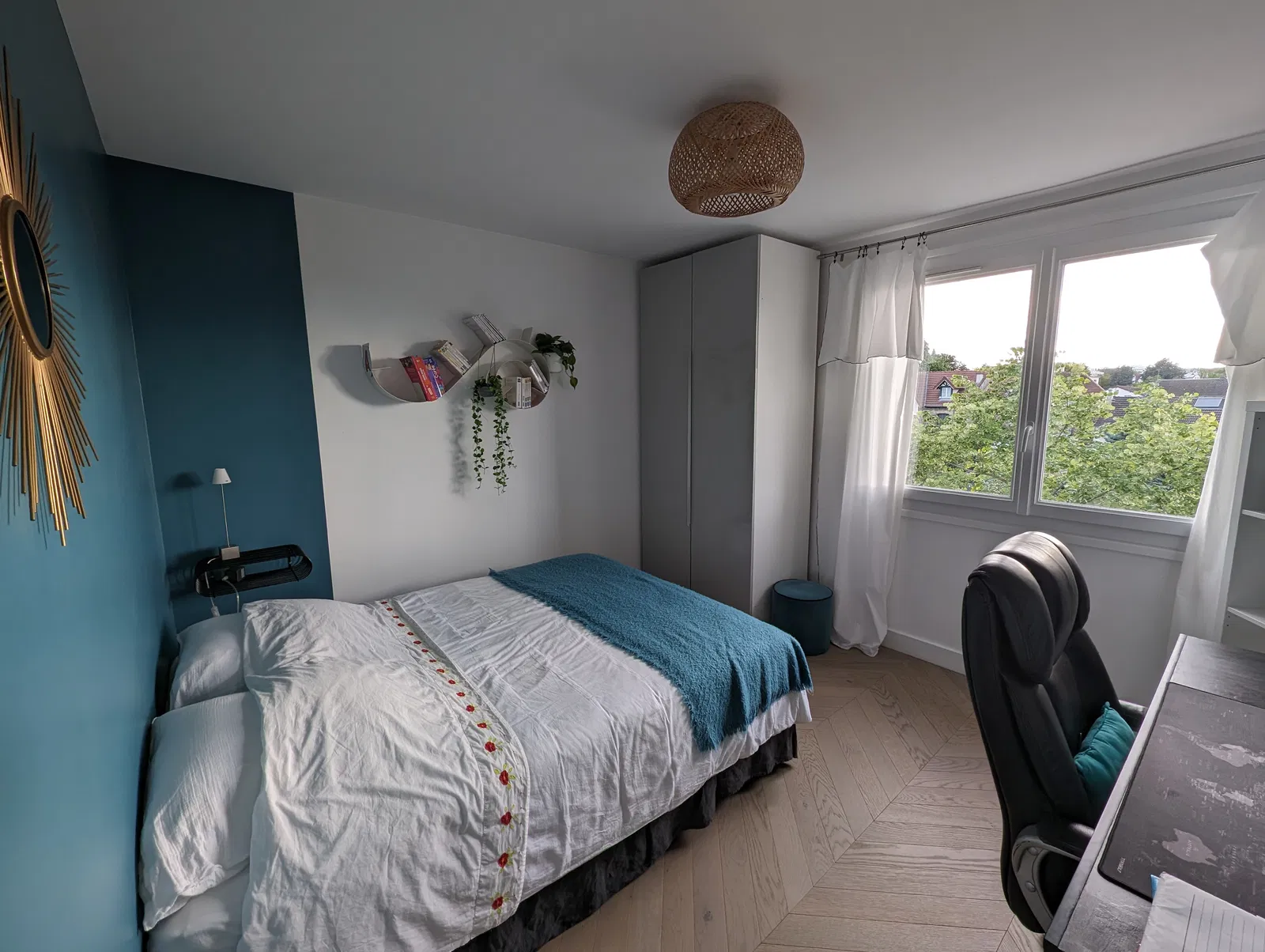 Room Rue Bucourt in Saint-Cloud