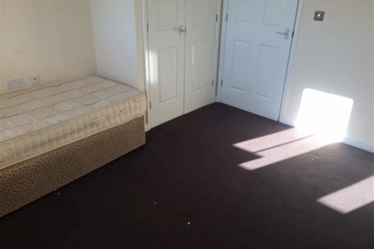 Flat Ludlow Road in Portsmouth