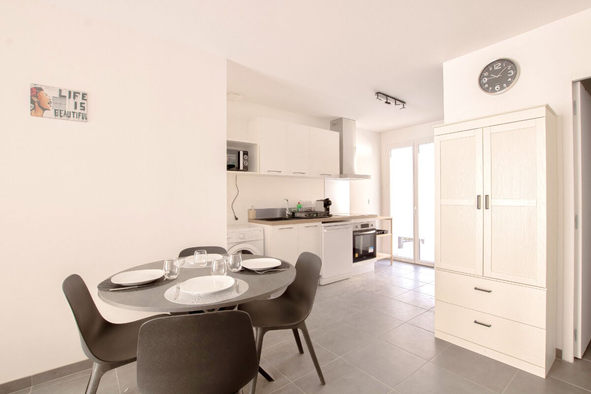 Room Avenue de Canéjan in Pessac