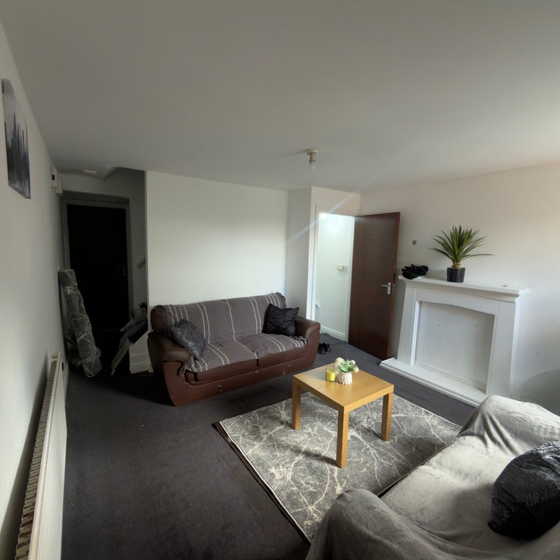 Room Pershore Road in Birmingham