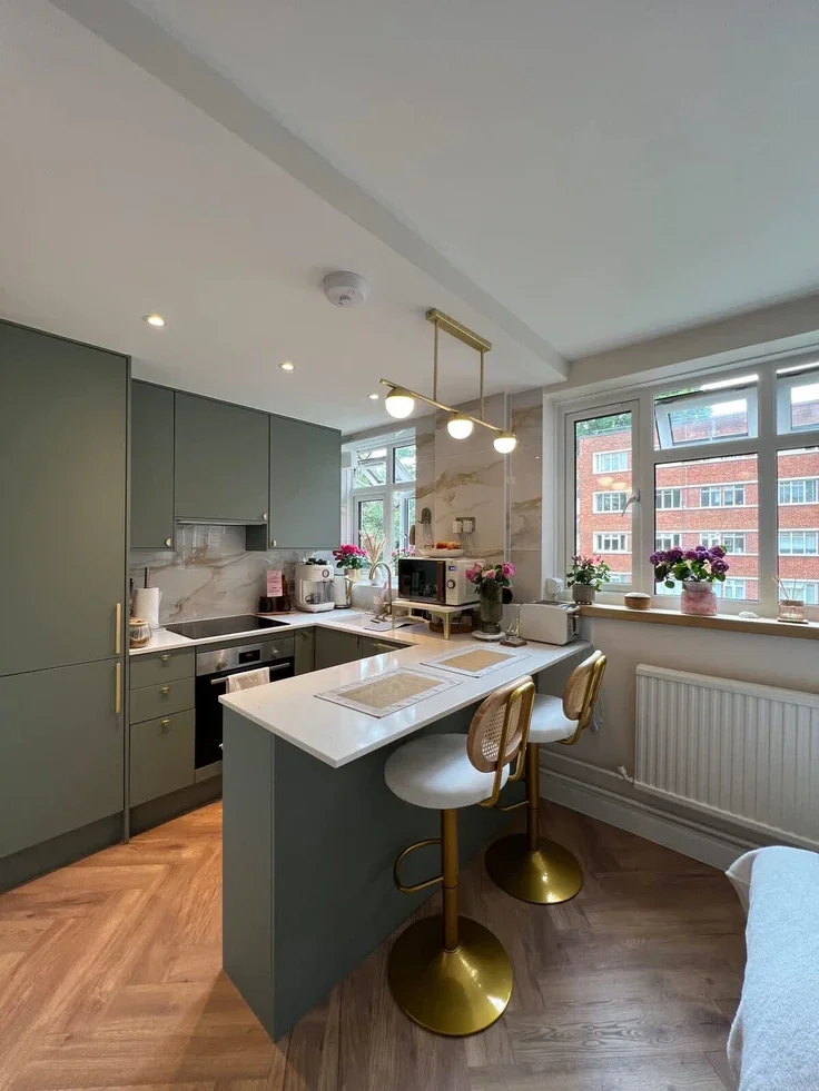 Flat Upper Richmond Road in Greater London