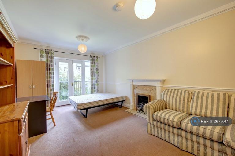 House Leathermarket Court in Greater London