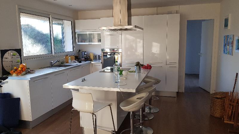 Room Rue des Treilles in Libourne