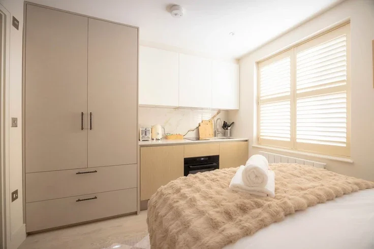 Flat Shirland Road in City of Westminster