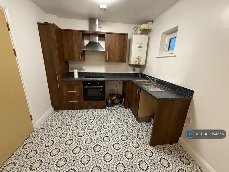 Flat Wellington Road in Salford