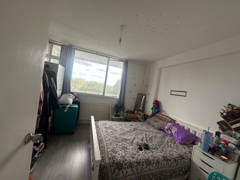 Room Barnardo Gardens in Greater London