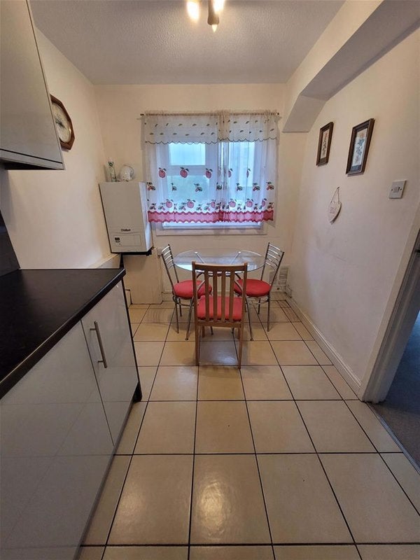 Flat Shenley Road in Hertsmere