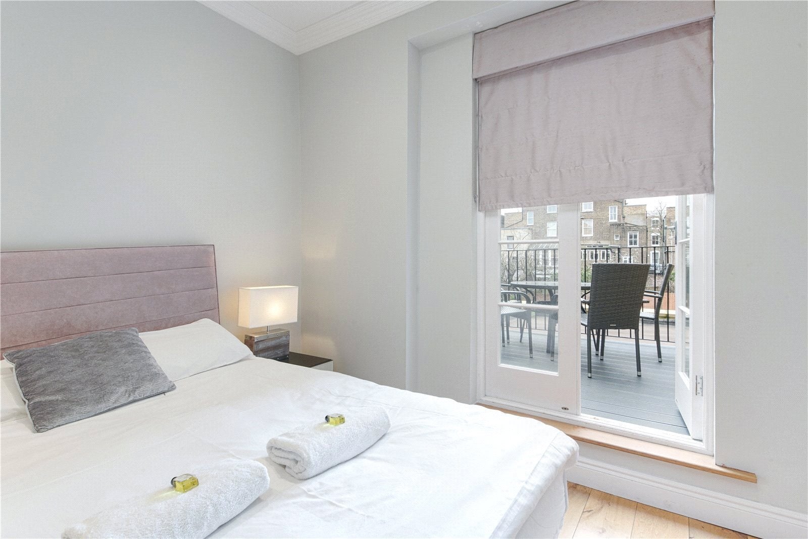 Flat Ockendon Road in Greater London