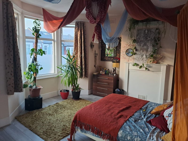Room Fairfax Road in Greater London