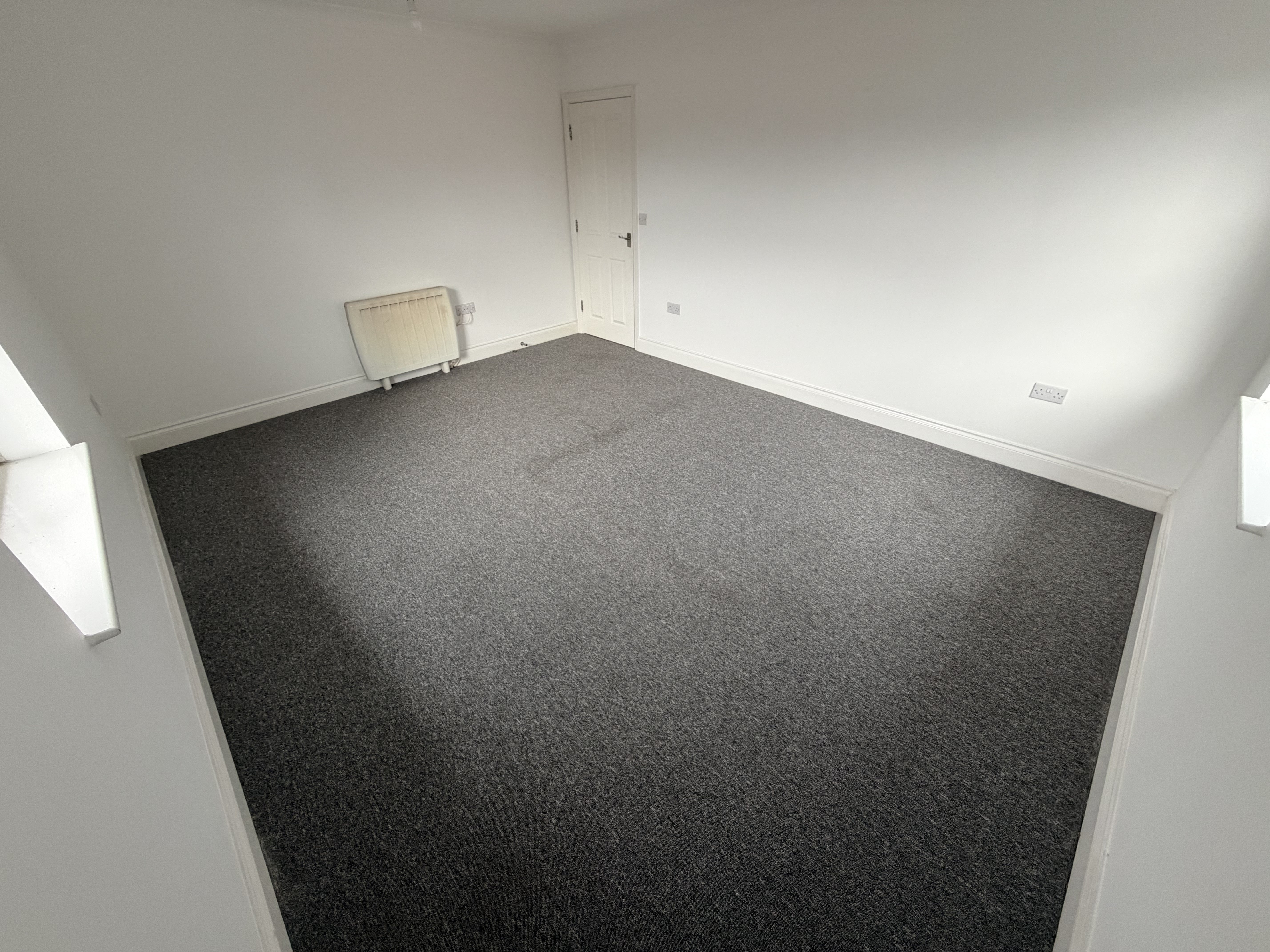 Flat Crown House Close in Breckland District