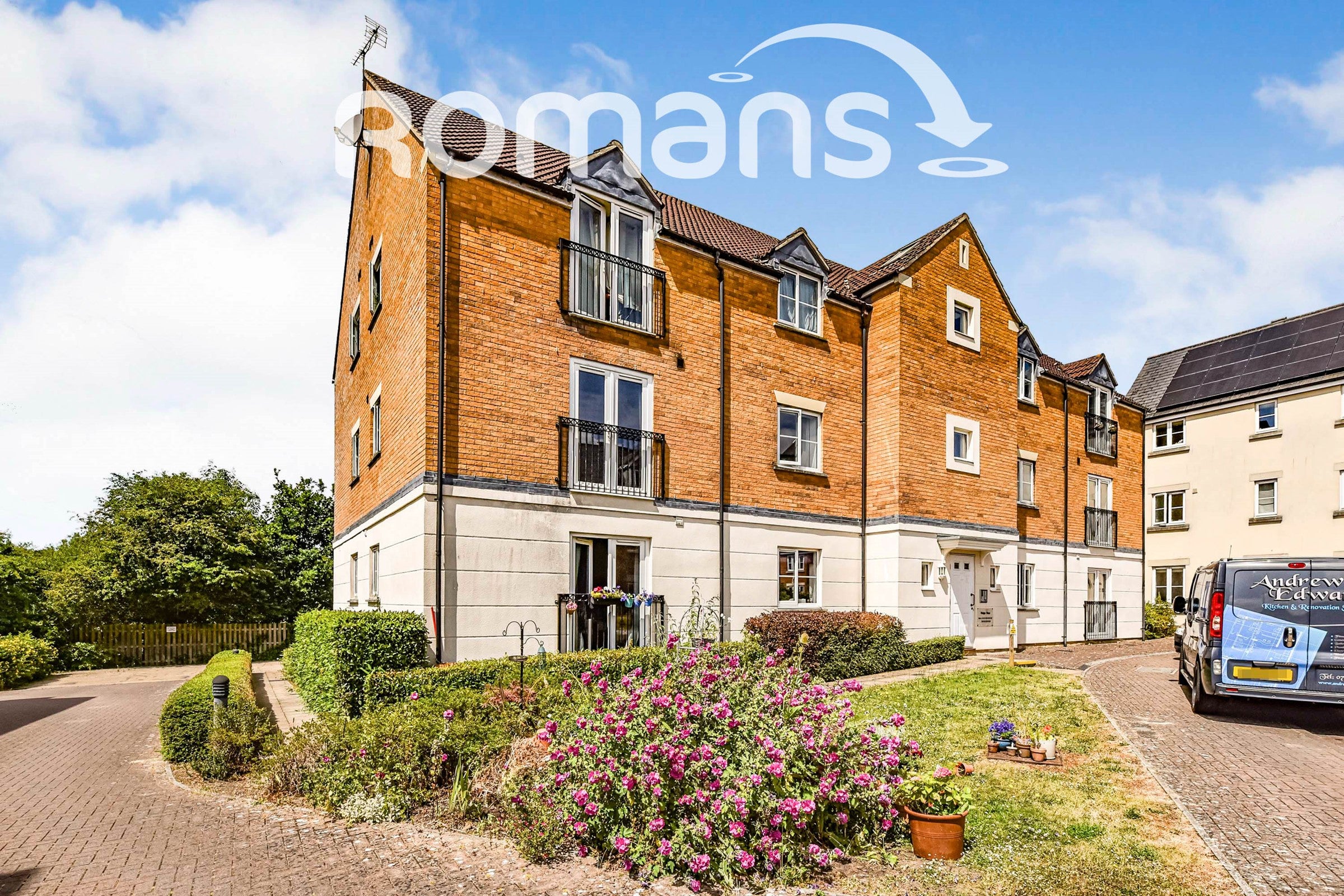 Flat Blease Close in Staverton