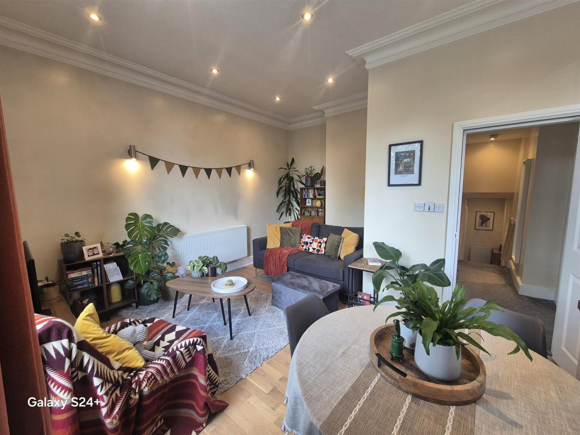 Flat Wilmslow Road in Manchester