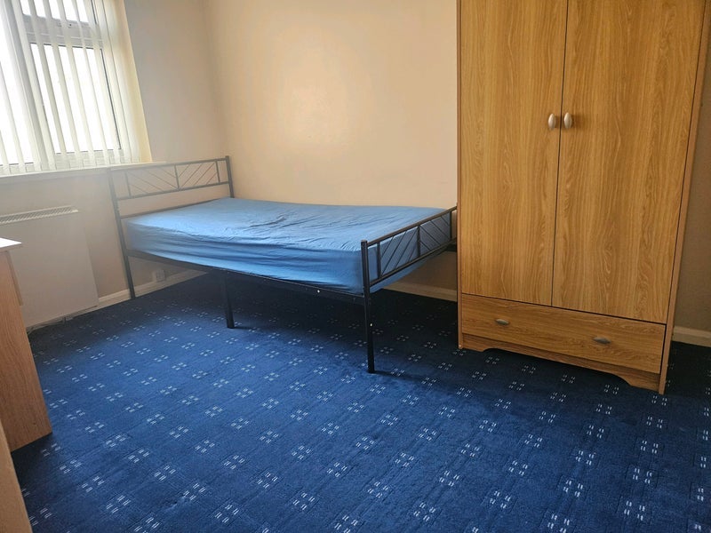 Room Salisbury Way in Breckland District