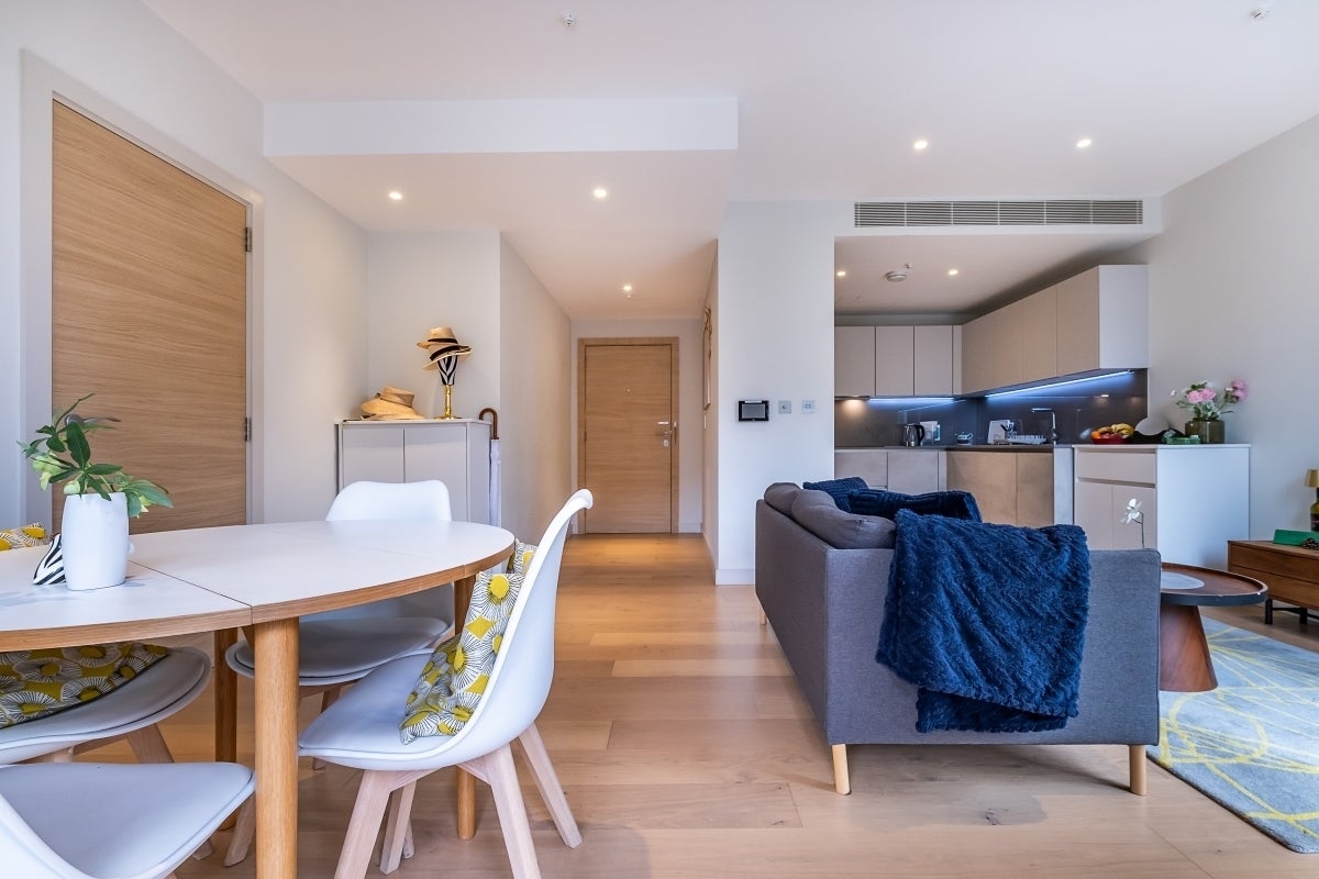 Flat Sutherland Street in City of Westminster