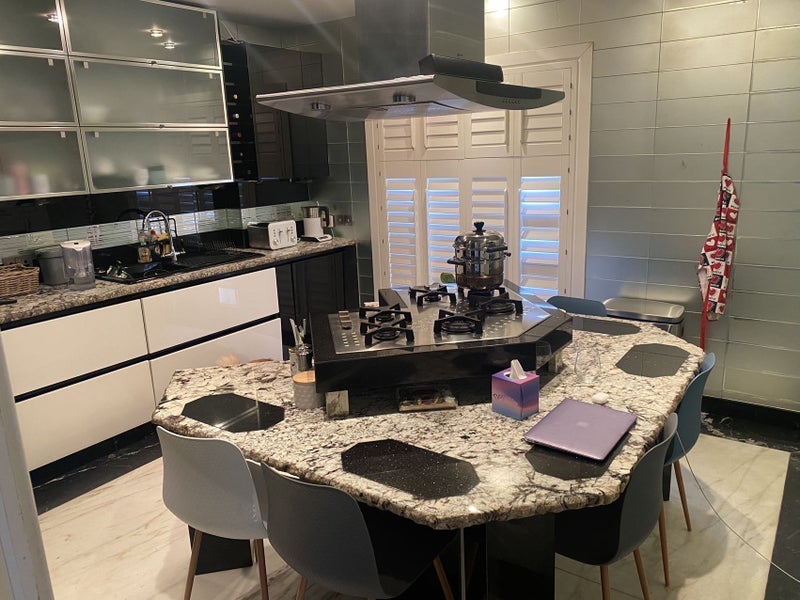 Room Smead Way in Greater London