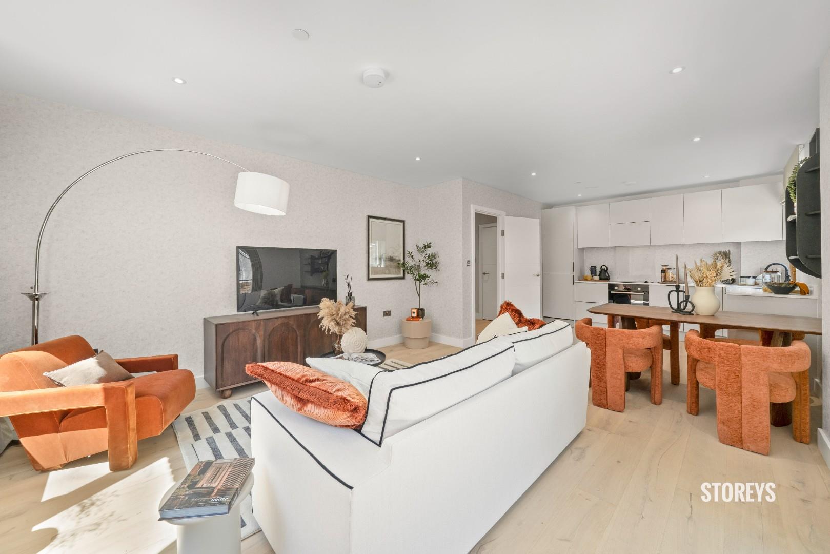 Flat The Roundway in London