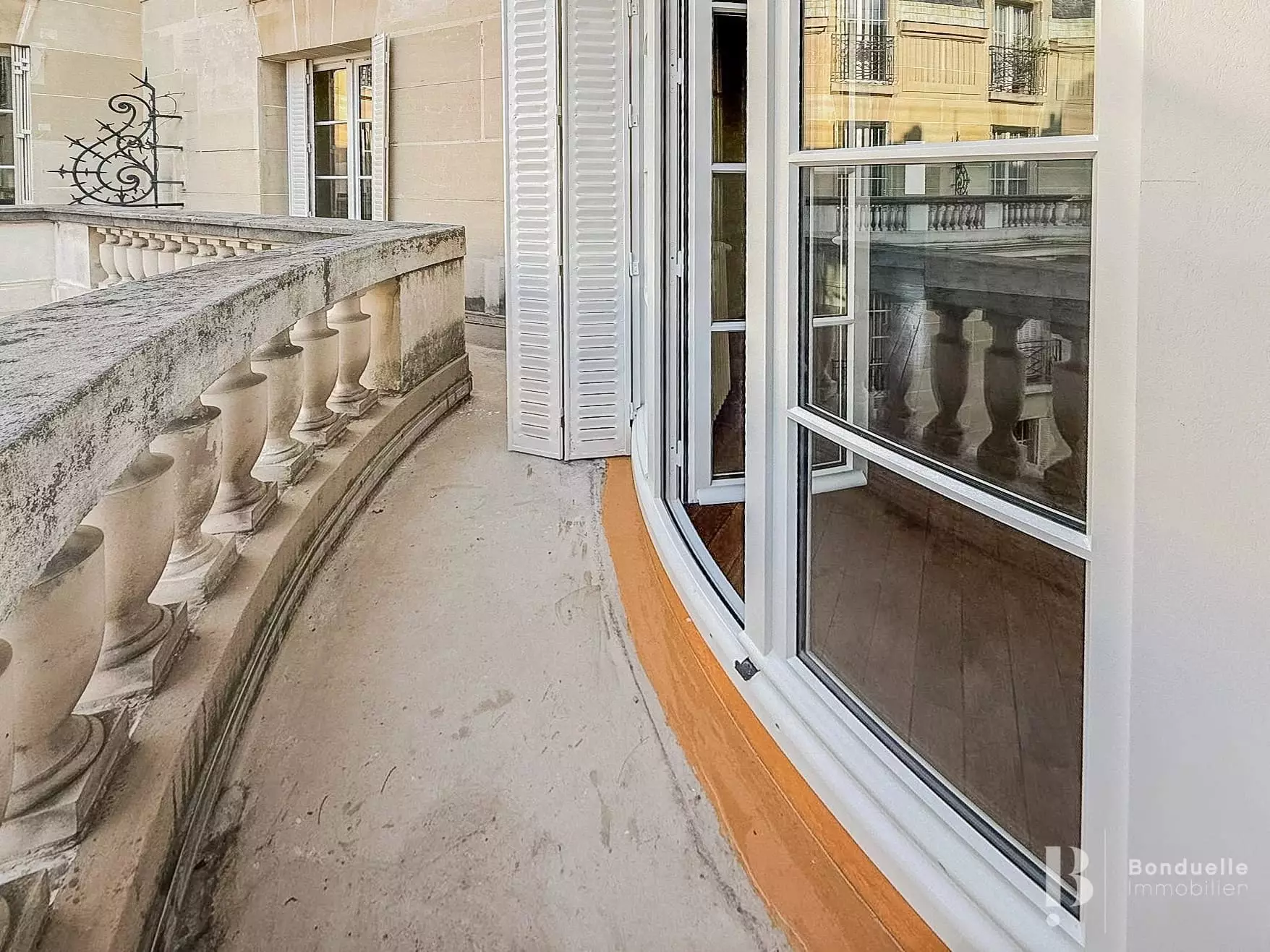 Flat Rue du Général Delanne in Neuilly-sur-Seine