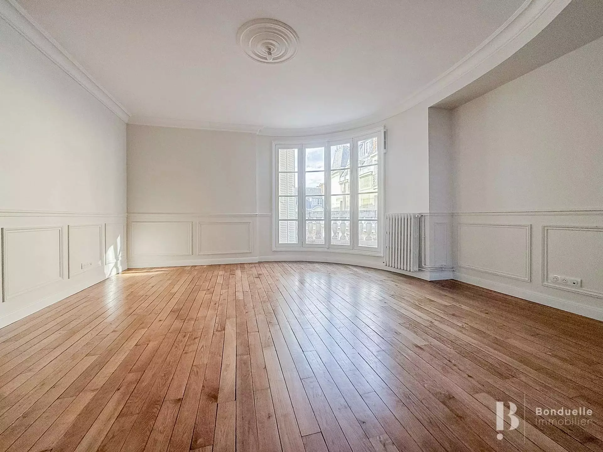Flat Rue du Général Delanne in Neuilly-sur-Seine