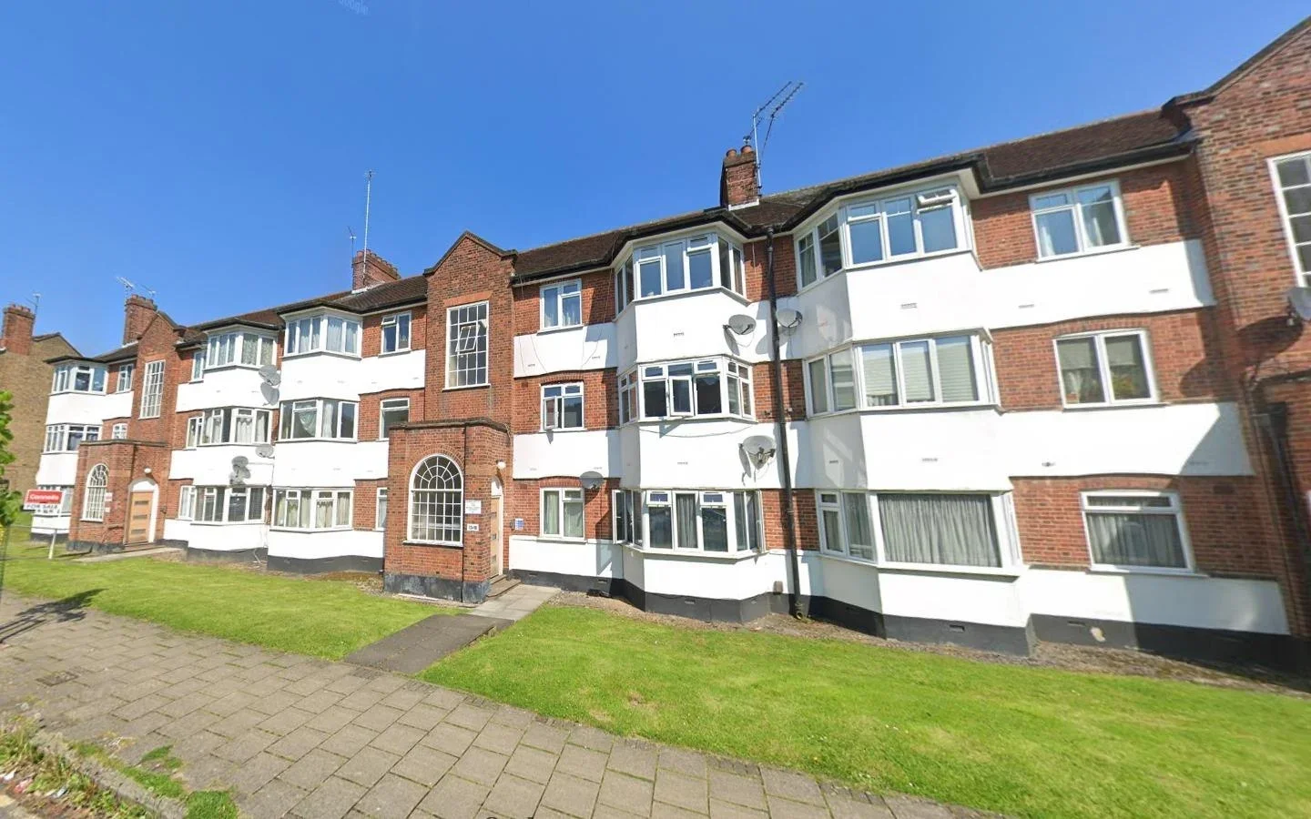 Flat High Mead in Greater London