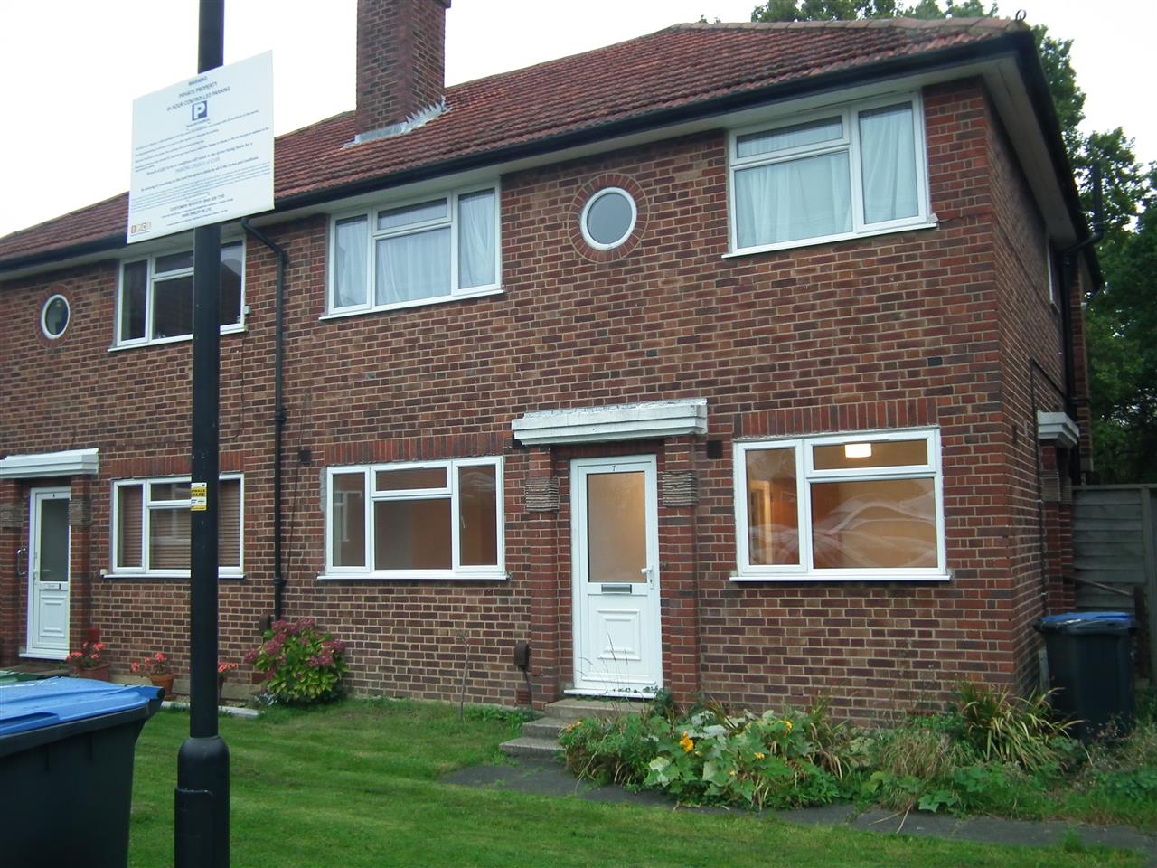 Flat East Close in Greater London