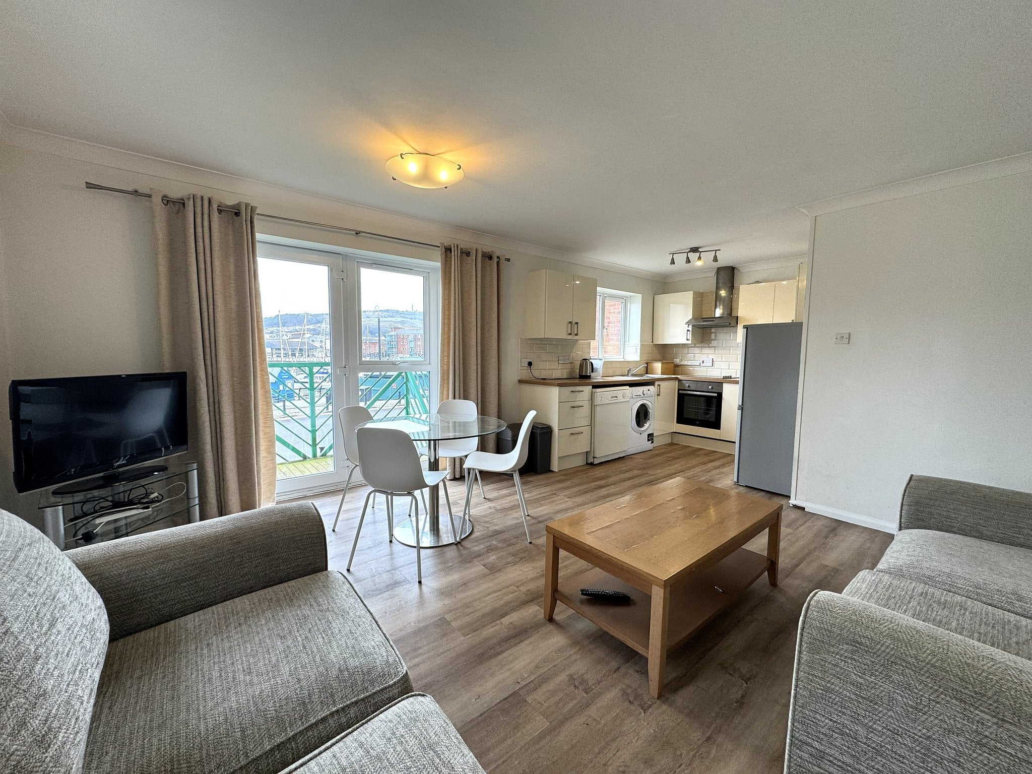 Flat Trawler Road in Swansea