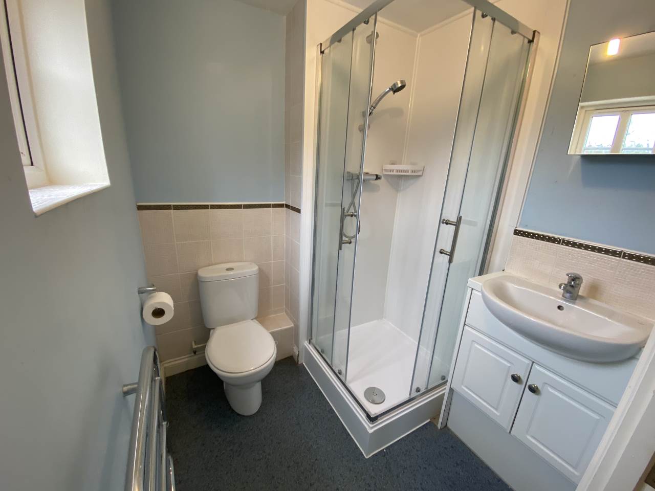 Flat Harris Close in Frome