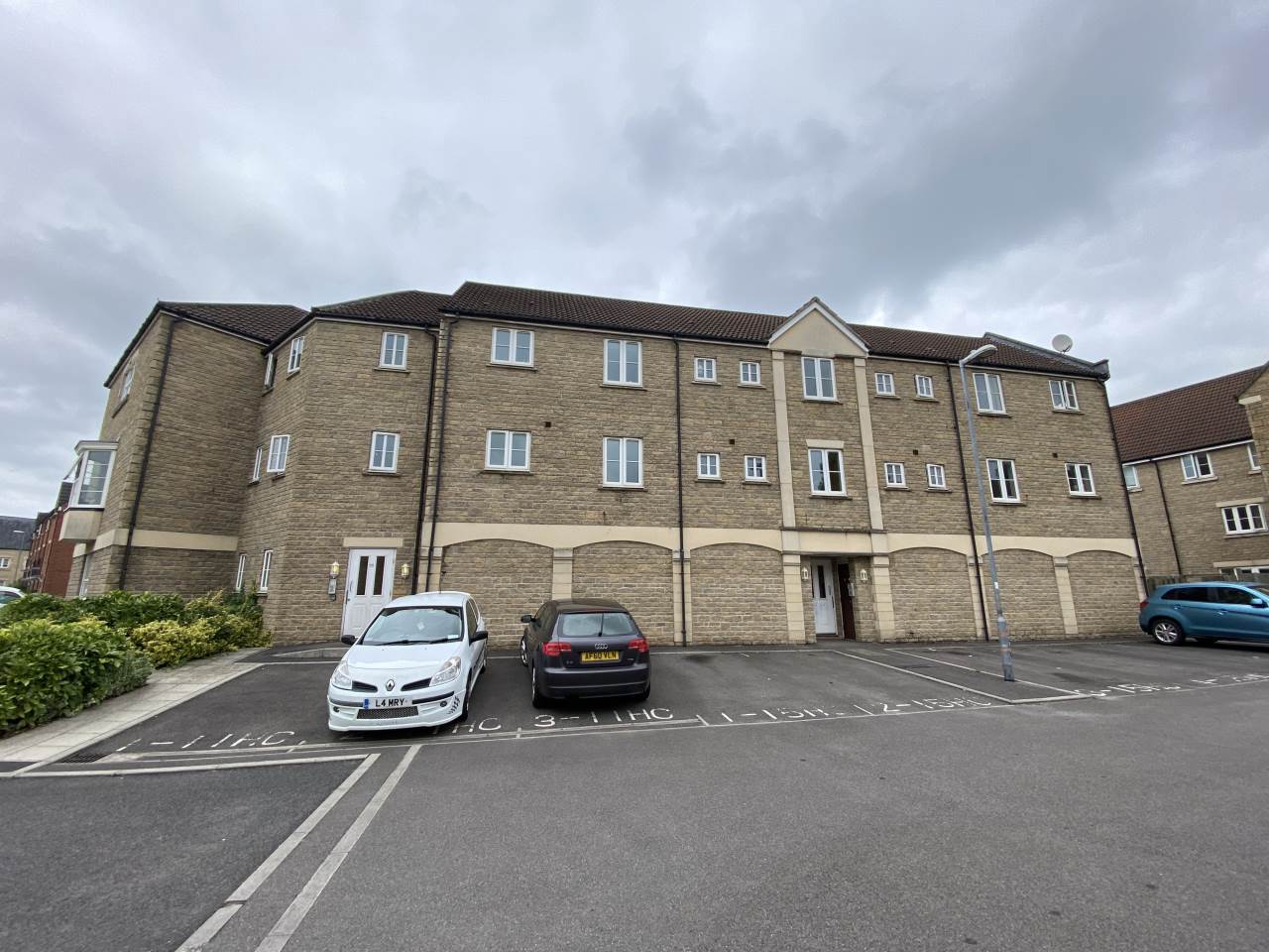 Flat Harris Close in Frome