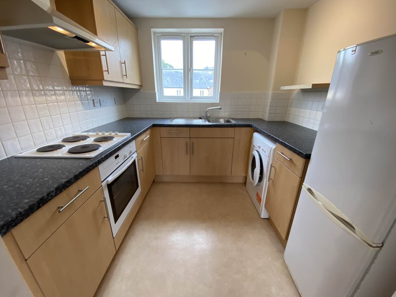 Flat Harris Close in Frome