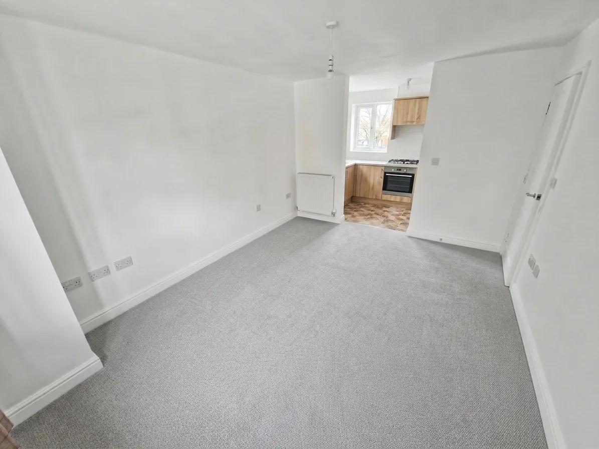 Flat Fernbeck Close in Farnworth
