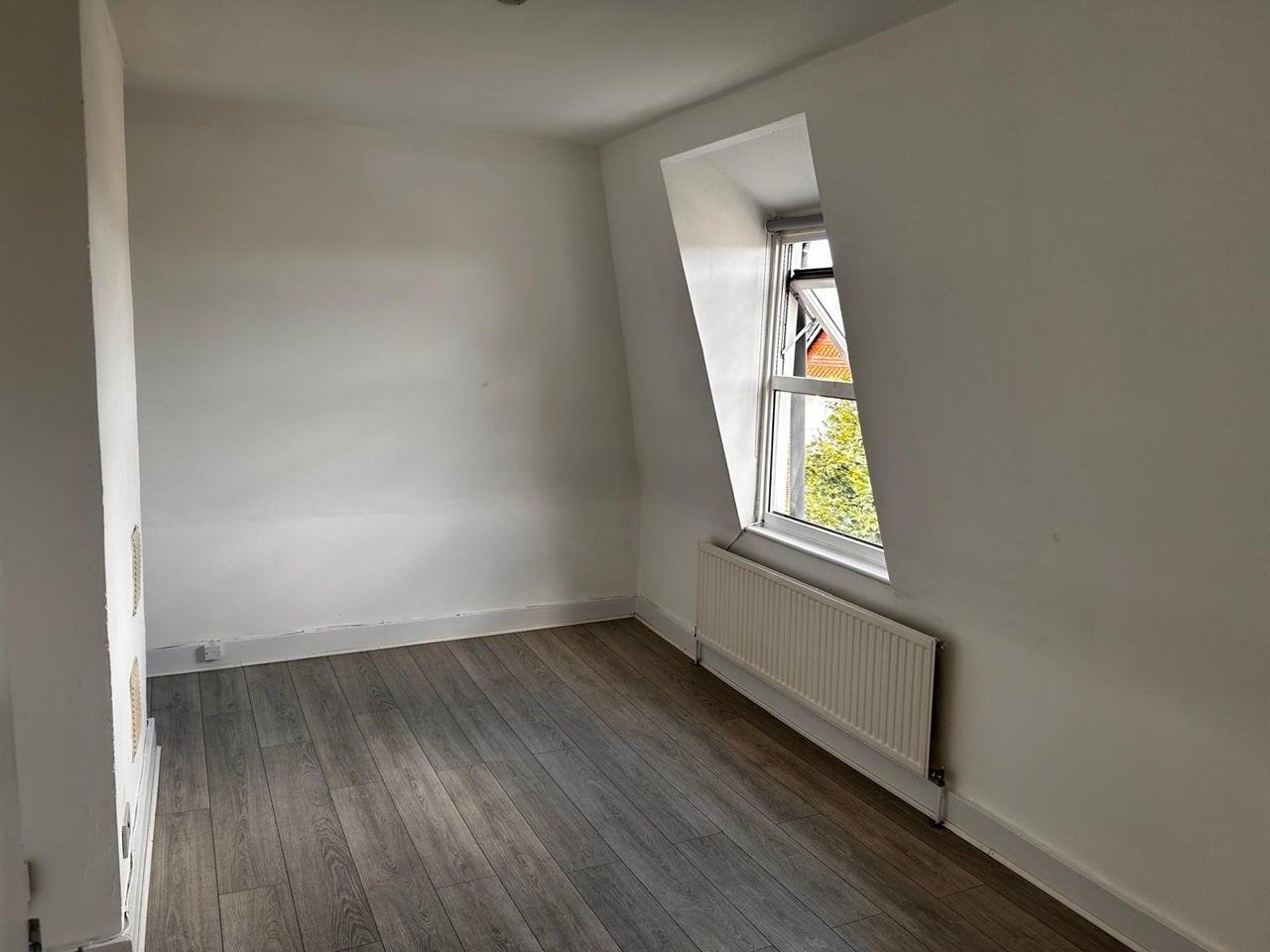 Flat Lucien Road in Greater London